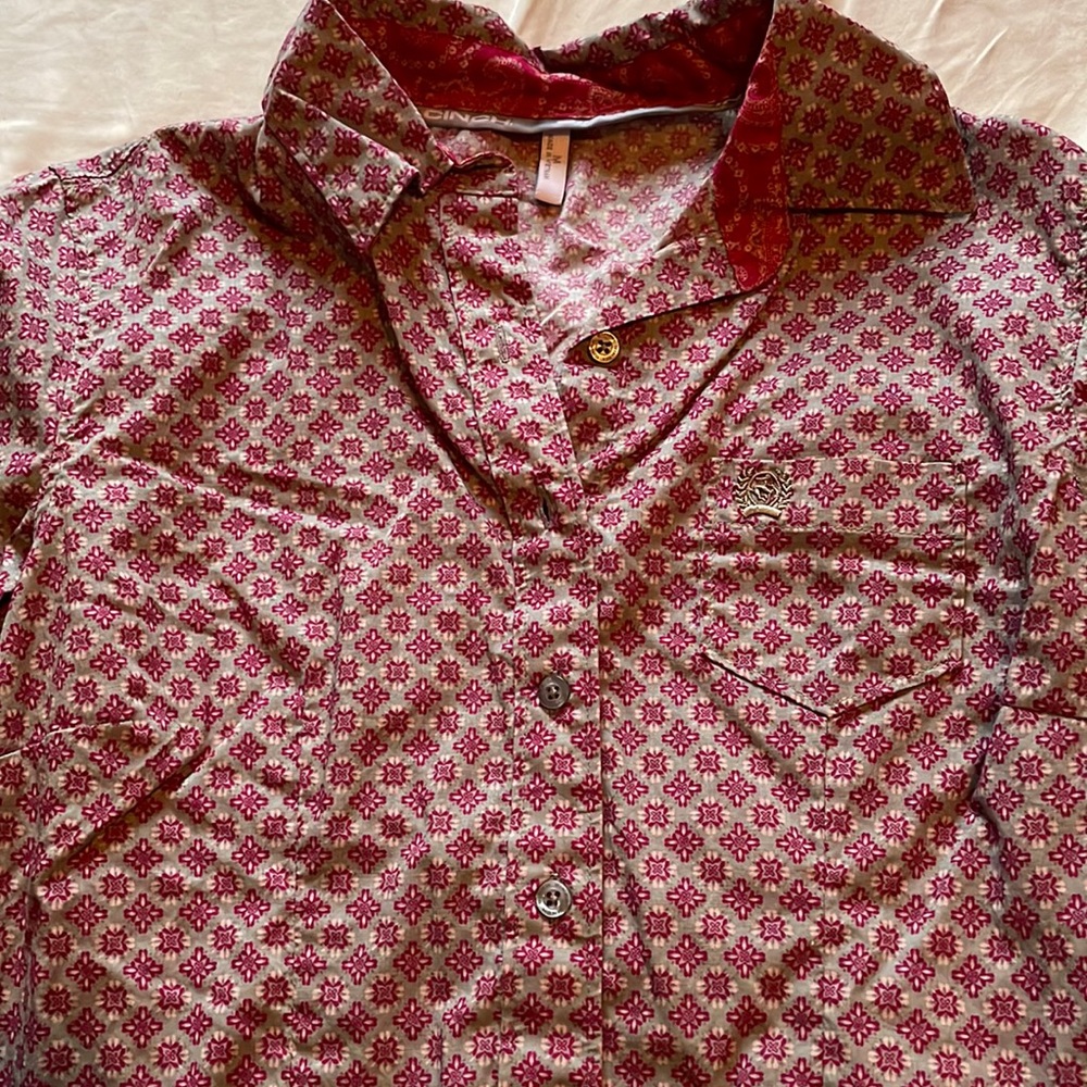 Western button up long-sleeve shirt
